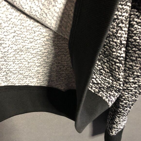 michael kors womens sweater small s black white printed crew neck mk spots s13 - Picture 9 of 13